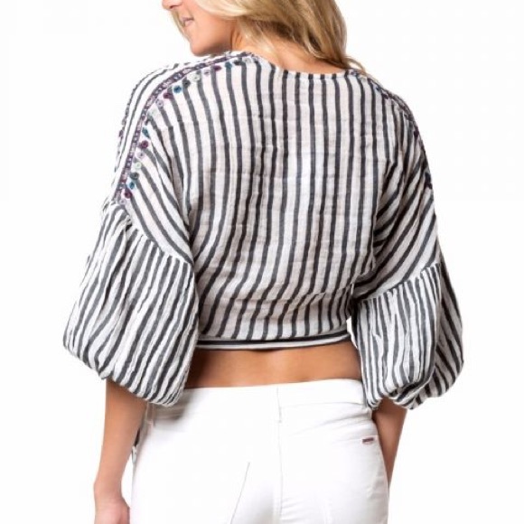 *SALE Wrap tie top - Picture 4 of 8